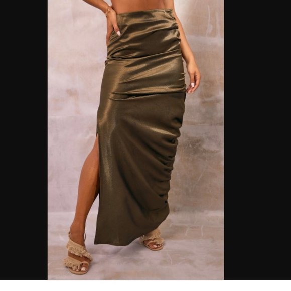 NWT PrettyLittleThing Khaiki Satin Ruched Side Split Leg Maxi Size 4 - Picture 1 of 14
